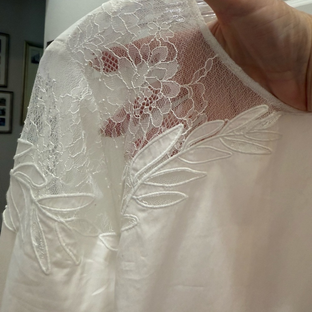 White House Black Market White lace Embellished Blouse